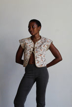 Load image into Gallery viewer, 1970s Floral Quilt Vest