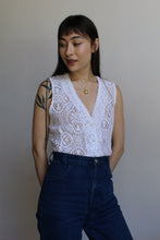 Load image into Gallery viewer, White Pearl Lace Vest