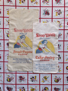 Snow White Trousers ~ Poison Apple