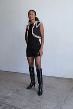 Load image into Gallery viewer, Black Tulips Halter Set