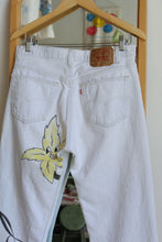 Load image into Gallery viewer, Real Love Painted Levi&#39;s 501
