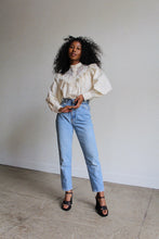 Load image into Gallery viewer, 1980s Romantic Cream Lace Blouse
