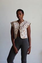 Load image into Gallery viewer, 1970s Floral Quilt Vest