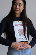 Load image into Gallery viewer, Botan Sweatshirt Navy Blue