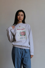 Load image into Gallery viewer, Botan Raglan Sweatshirt Light Grey