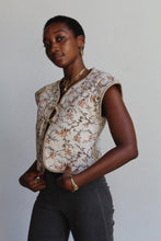 Load image into Gallery viewer, 1970s Floral Quilt Vest