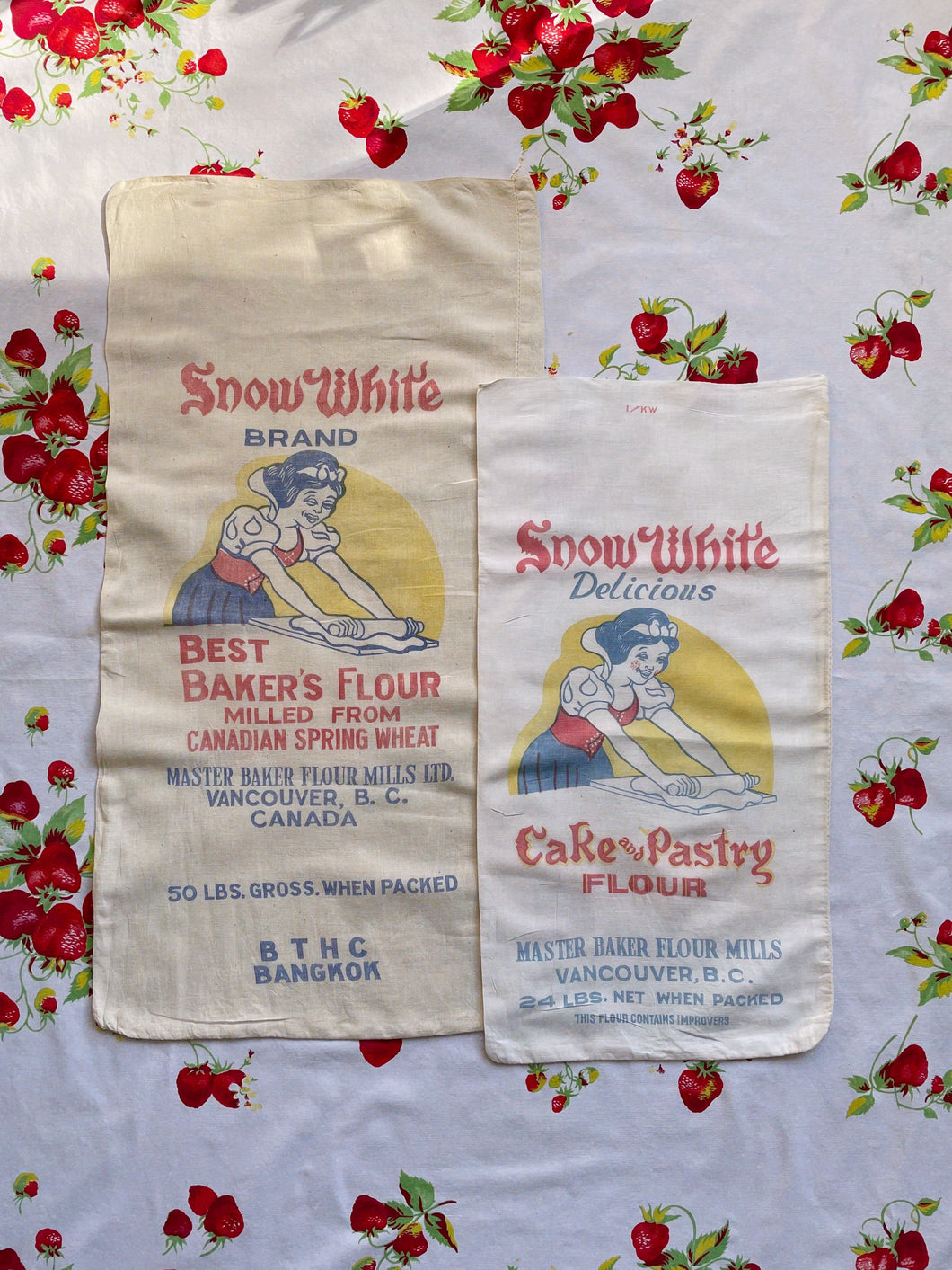 Snow White Trousers ~ Strawberry