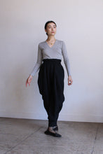 Load image into Gallery viewer, 1970s Esprit De Corp Silver Grey Knit Ballerina Blouse  
