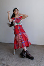 Load image into Gallery viewer, New Rose Runaway Dress 6