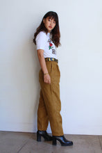 Load image into Gallery viewer, 1980s Ochre Linen Pleated Trousers