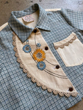 Load image into Gallery viewer, Dandelion Companion Crop Top
