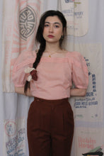 Load image into Gallery viewer, 1980s Pink Cotton Linen Pintuck Puff Sleeve Blouse