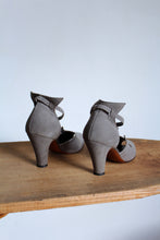 Load image into Gallery viewer, 1940s Grey Suede Ankle Strap Pumps - Size 7.5/8