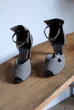 Load image into Gallery viewer, 1940s Grey Suede Ankle Strap Pumps - Size 7.5/8