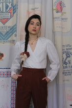Load image into Gallery viewer, 1970s Brown Pleated High Waist Wool Trousers