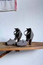 Load image into Gallery viewer, 1940s Grey Suede Ankle Strap Pumps - Size 7.5/8