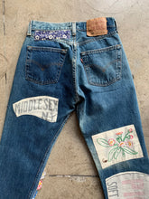 Load image into Gallery viewer, Vintage Yo-Yo Quilt Patchwork Levi’s 501 Jeans