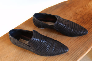 1980s Black Textured Leather Pointed Mules w/ Zippers - Made in Italy-Size 8.5