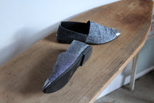 Load image into Gallery viewer, 1980s Silver Lurex Soft Slip on Loafers w/silver metal toe - Size 8