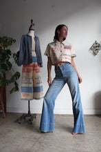 Load image into Gallery viewer, Lotus Flower Rice Sack Cropped Button-up