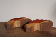 Load image into Gallery viewer, 1970s FRYE Brown Leather Wood Clogs Size 8-9
