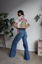 Load image into Gallery viewer, Lotus Flower Rice Sack Cropped Button-up
