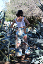 Load image into Gallery viewer, Roses Red Master Mix Feedsack Pants