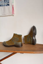 Load image into Gallery viewer, Y2K Brown Suede &amp; Leather NAOT Boots - Size 39