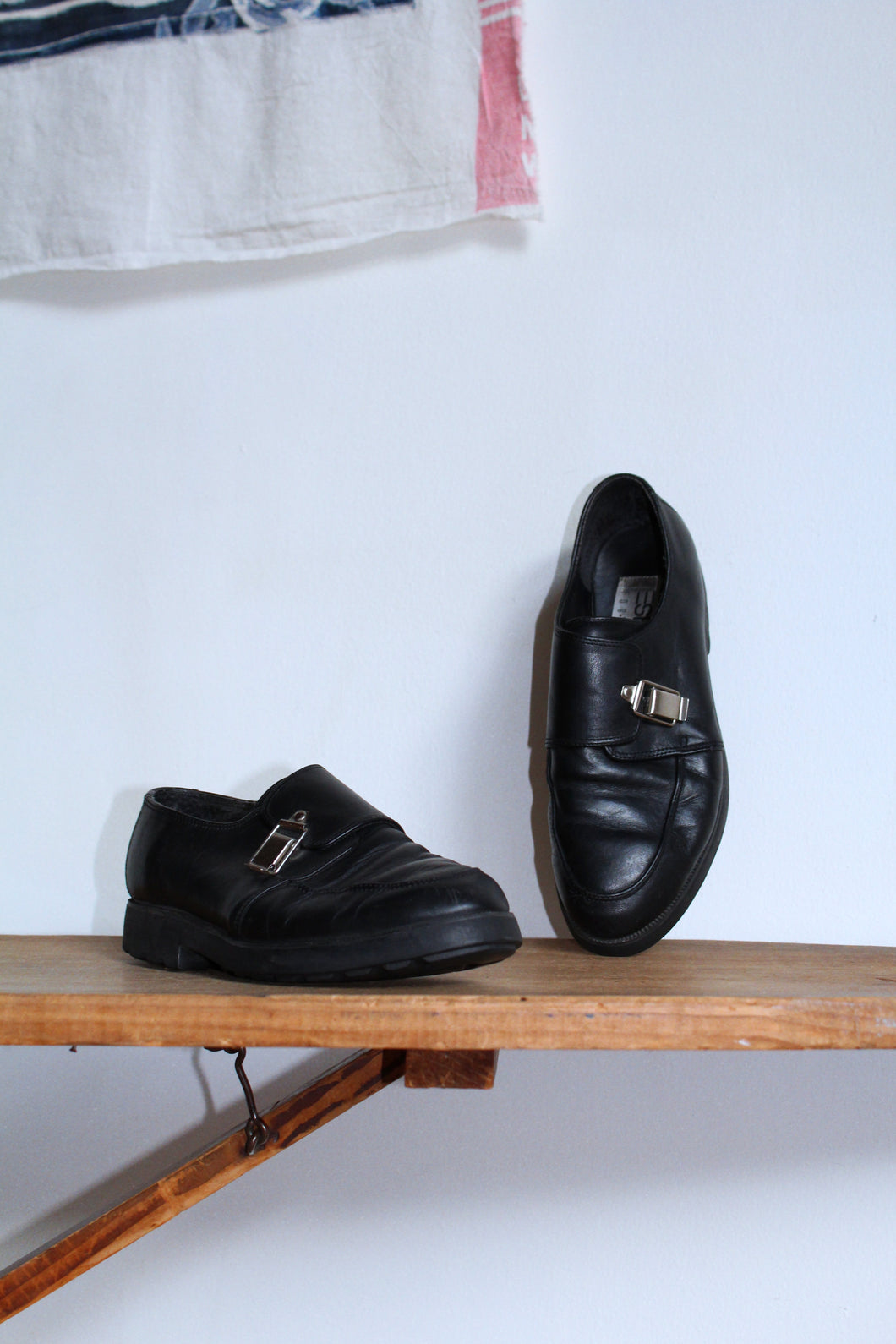 1990s Black Leather ESPRIT Footwear Silver Buckle Loafers - Size 8.5