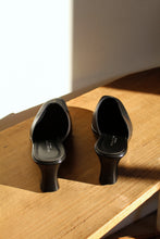 Load image into Gallery viewer, Y2K Reaction by Kenneth Cole Black Leather Wedge Mules w/ White Top Stitching - Size 8M