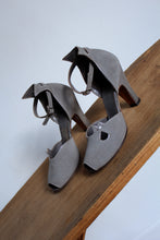 Load image into Gallery viewer, 1940s Grey Suede Ankle Strap Pumps - Size 7.5/8