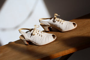 1940s White Quilted Leather Lace Up Heels - Size 7