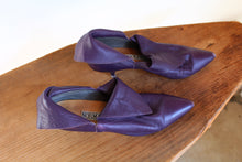 Load image into Gallery viewer, 1980s Purple Leather Norma Kamali Ankle Heels - Size 7.5