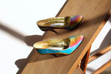Load image into Gallery viewer, 1980s Holographic Rainbow Leather Pumps - Vero Cuolo - Hand Made in Italy - Size 7.5